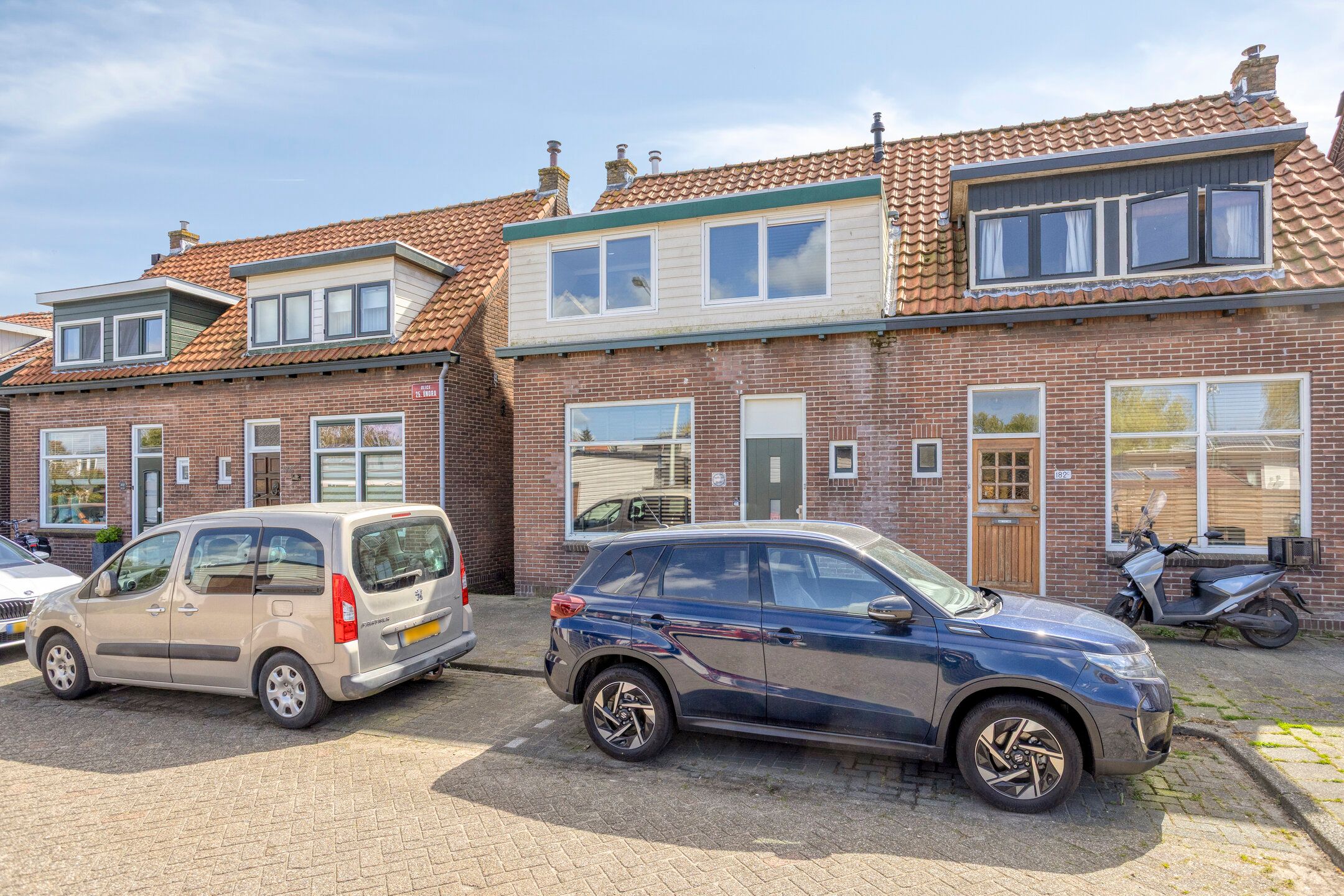 Photo 39 of Kalf 182-D