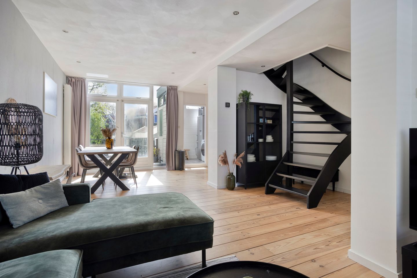 Photo 4 of Kalf 182-D