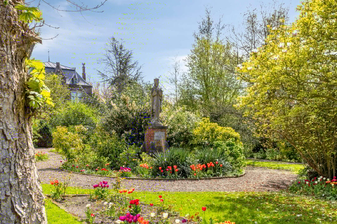 Photo 32 of Kalf 182-D