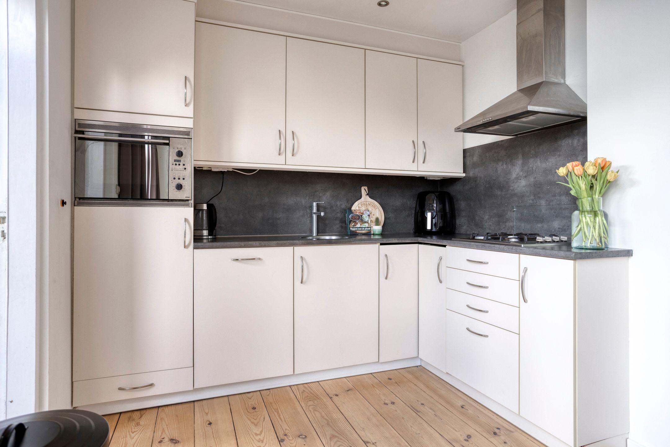 Photo 9 of Kalf 182-D