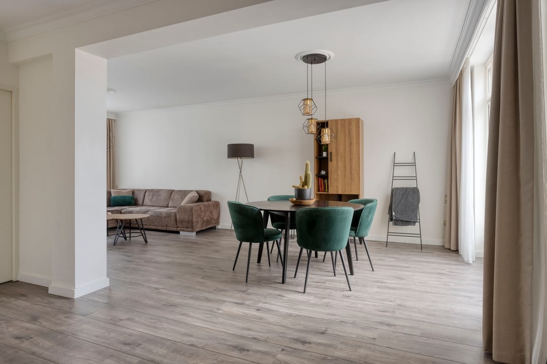 Photo 11 of Prins Bernhardstraat 43