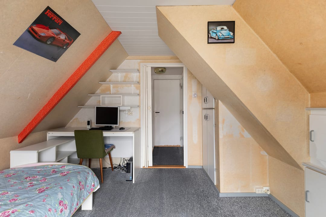 Characteristic semi-detached home with free view at the edge of Buitenpost — 26