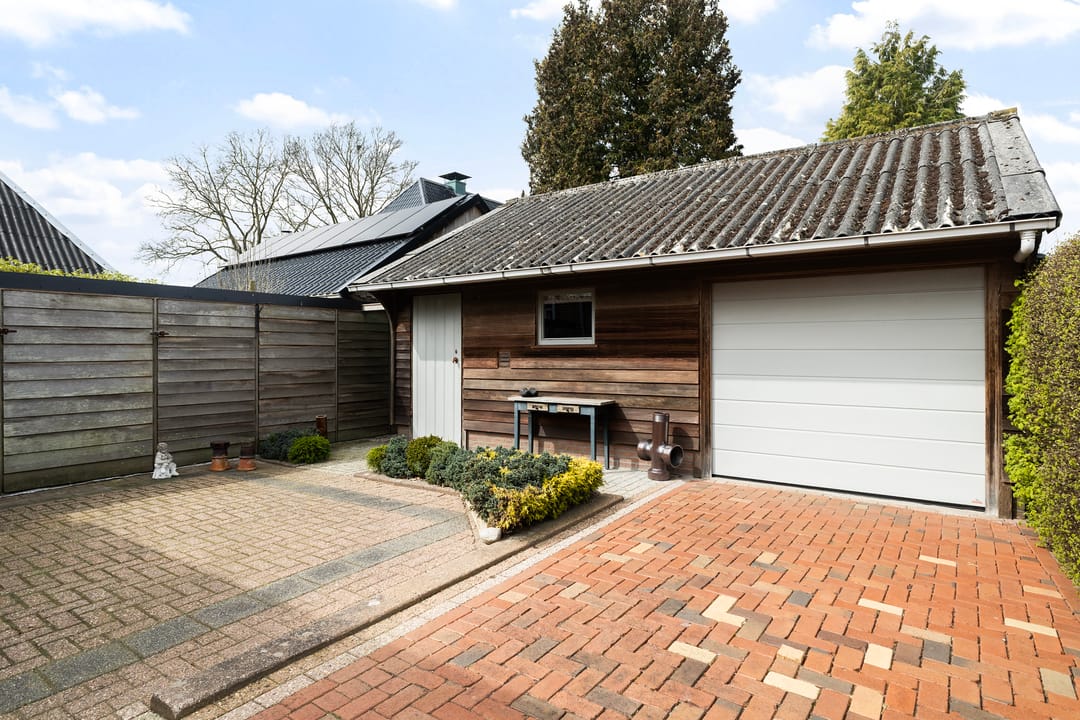 Characteristic semi-detached home with free view at the edge of Buitenpost — 47