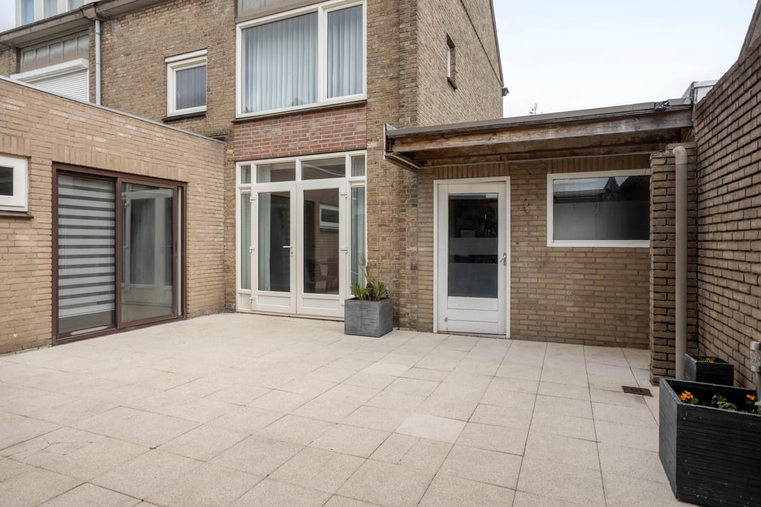 Photo 32 of Prins Bernhardstraat 43