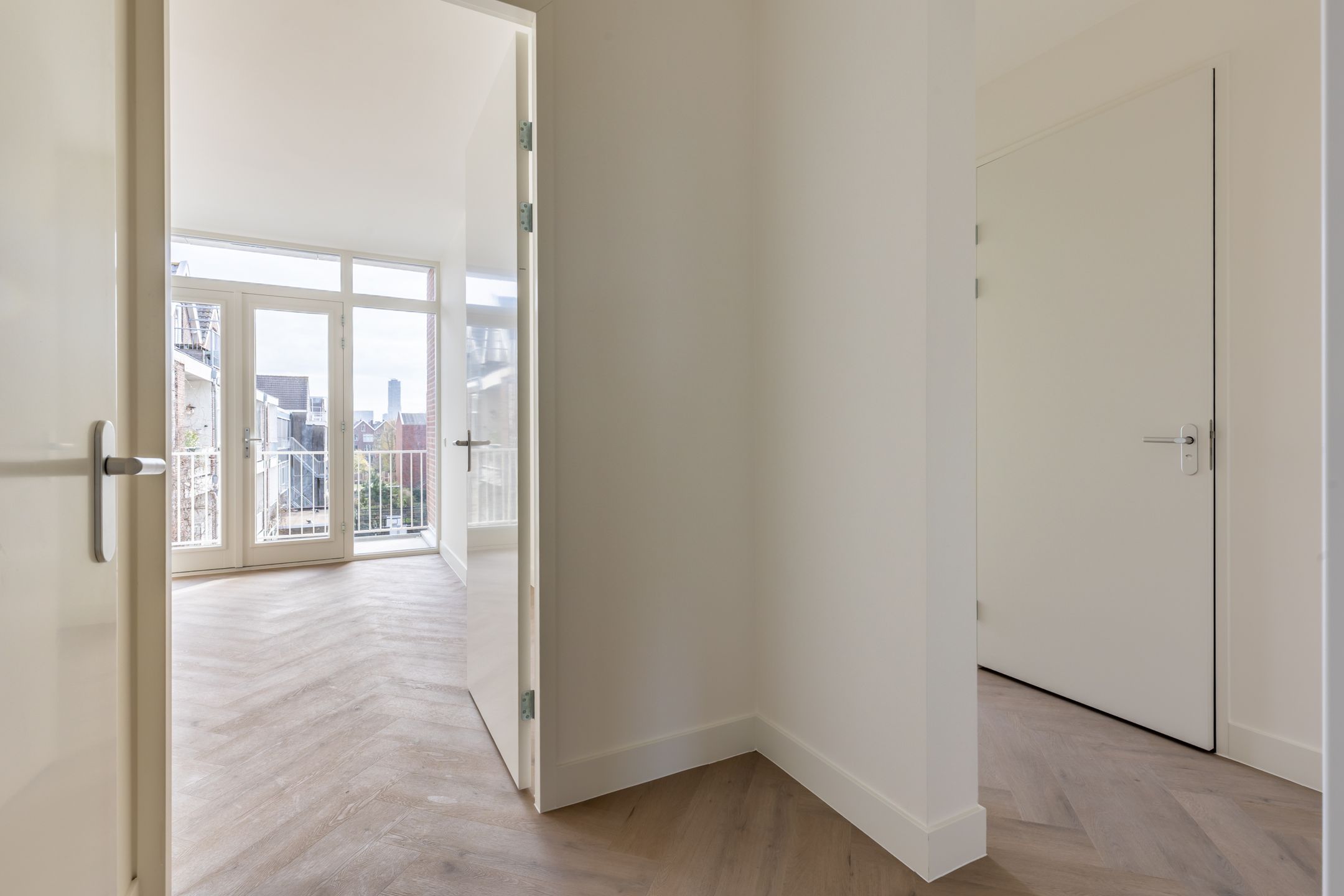 Photo 24 of Heemraadssingel 186-D