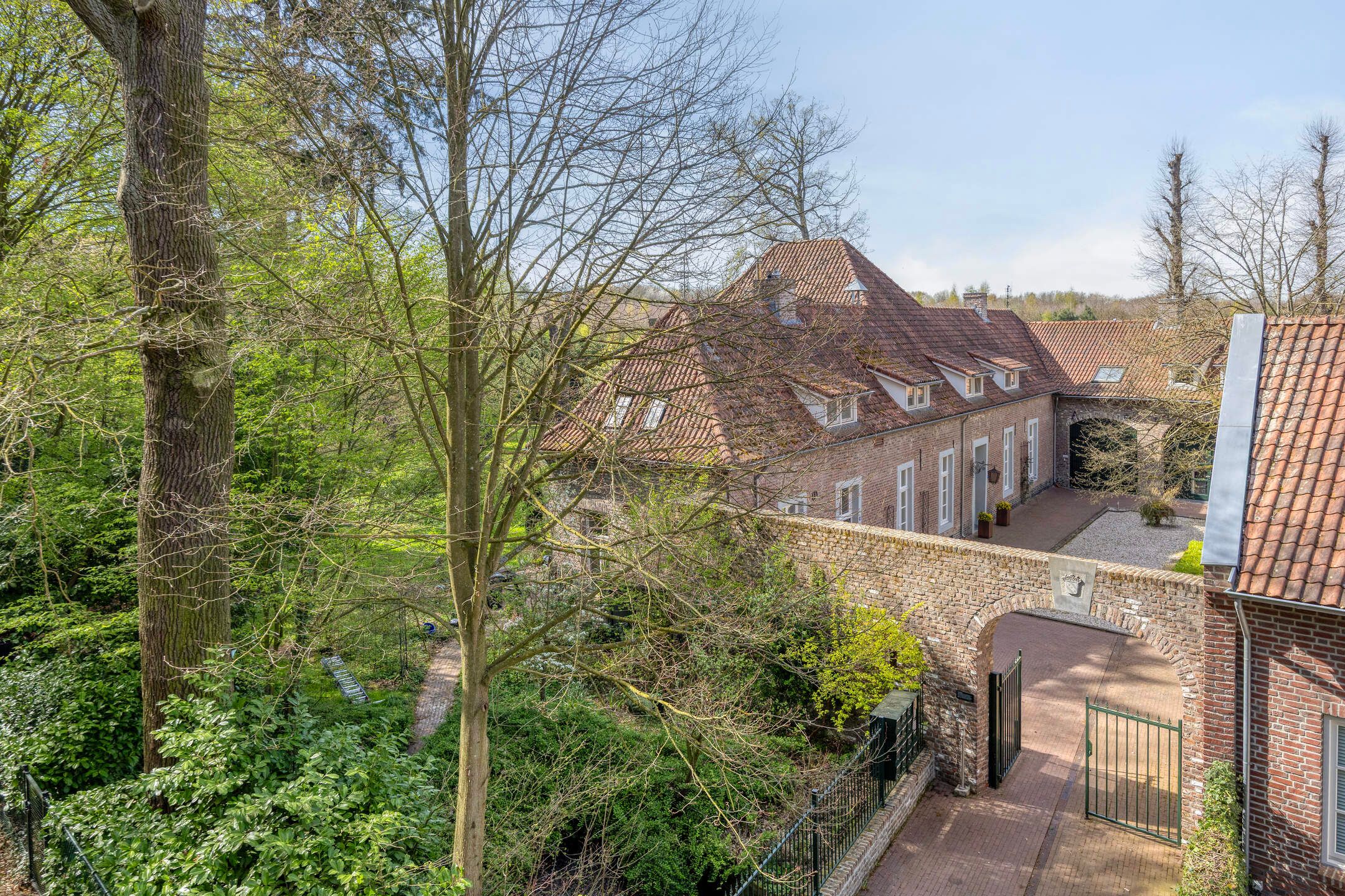 Foto 12 van Waterloseweg 6-B