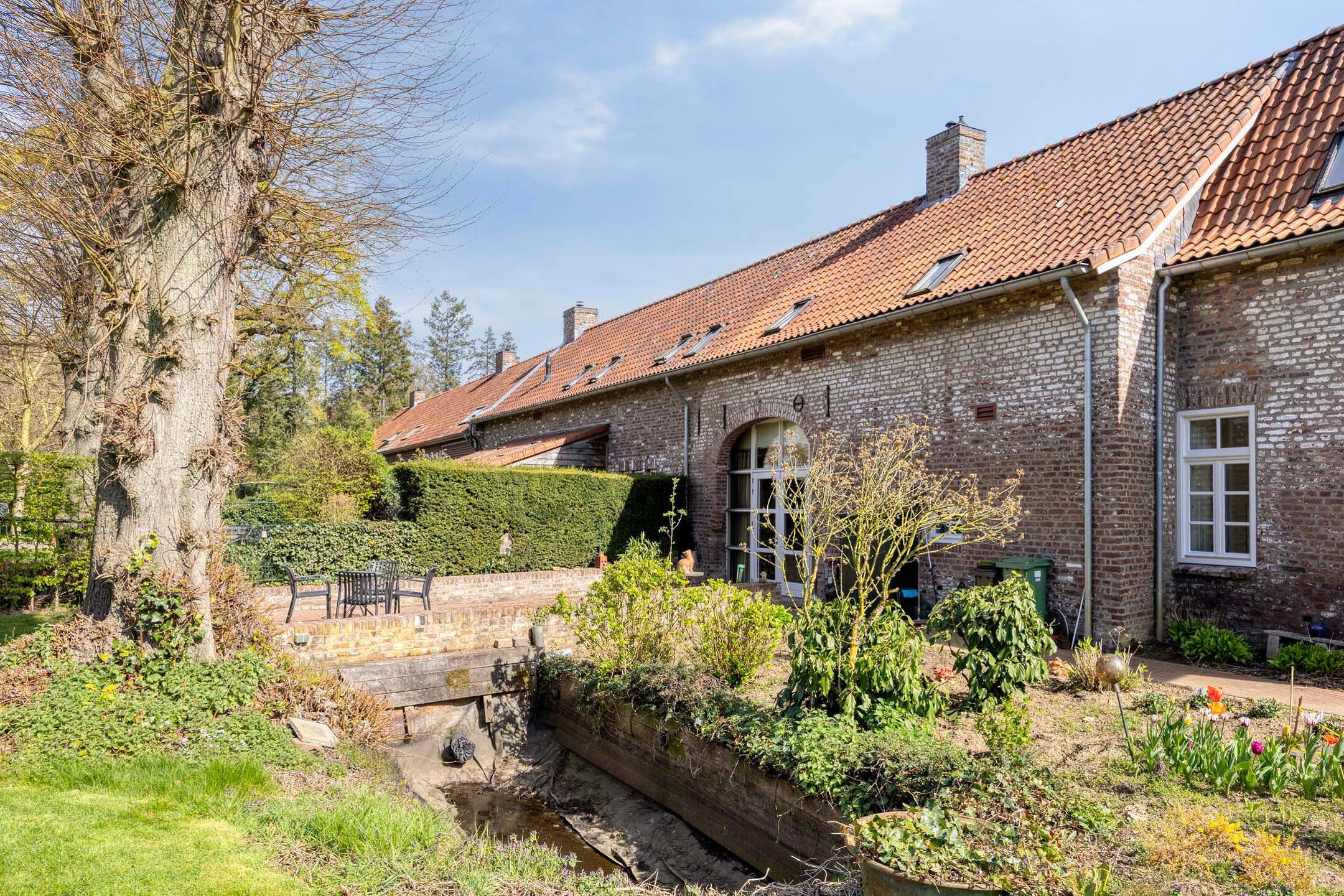 Foto 63 van Waterloseweg 6-B