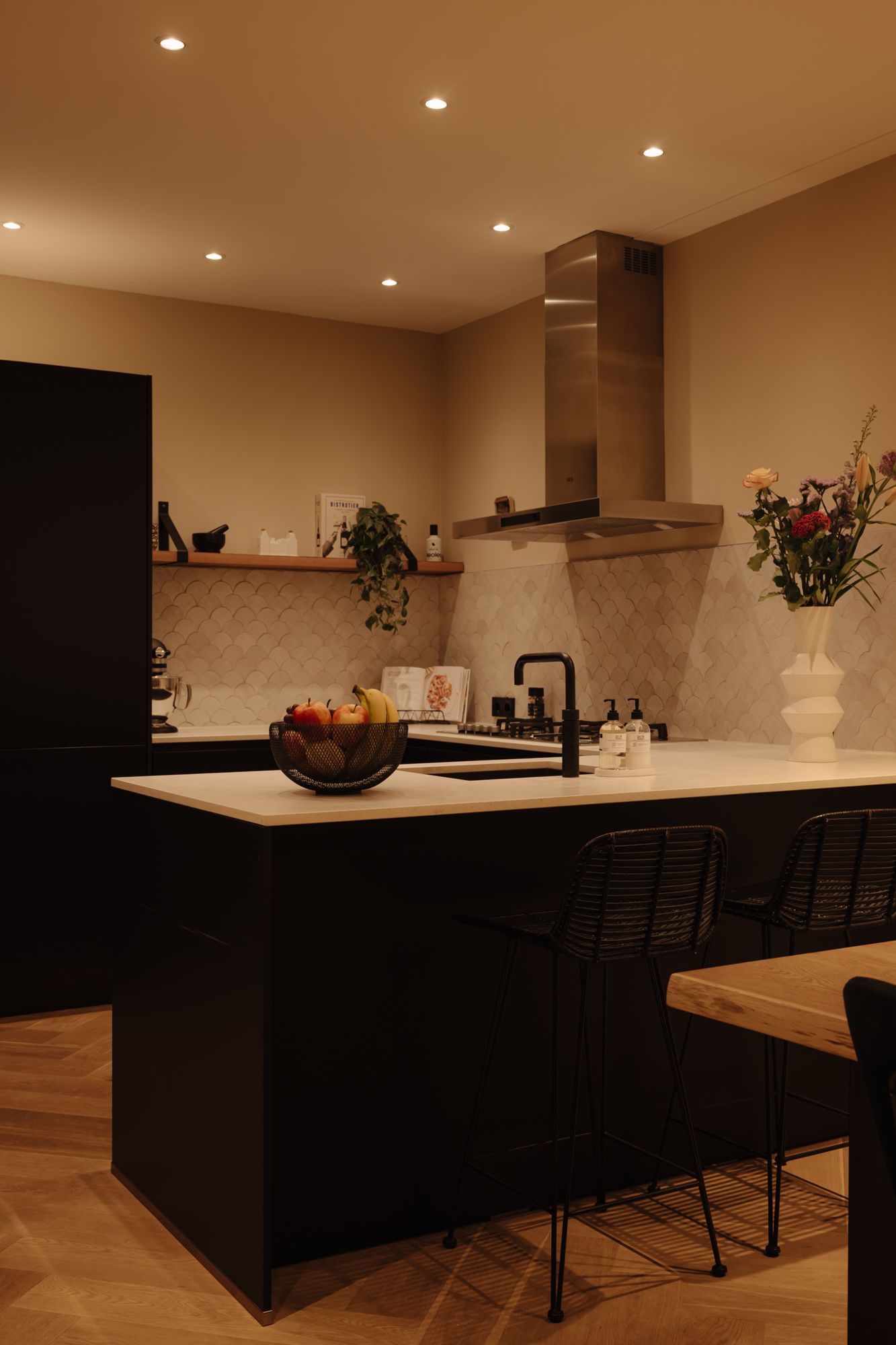 Renovated Ground-Floor Apartment with Garden on Freehold Land in Amsterdam South — 42