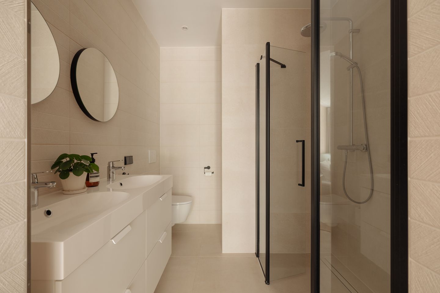 Photo 29 of Woestduinstraat 139-H