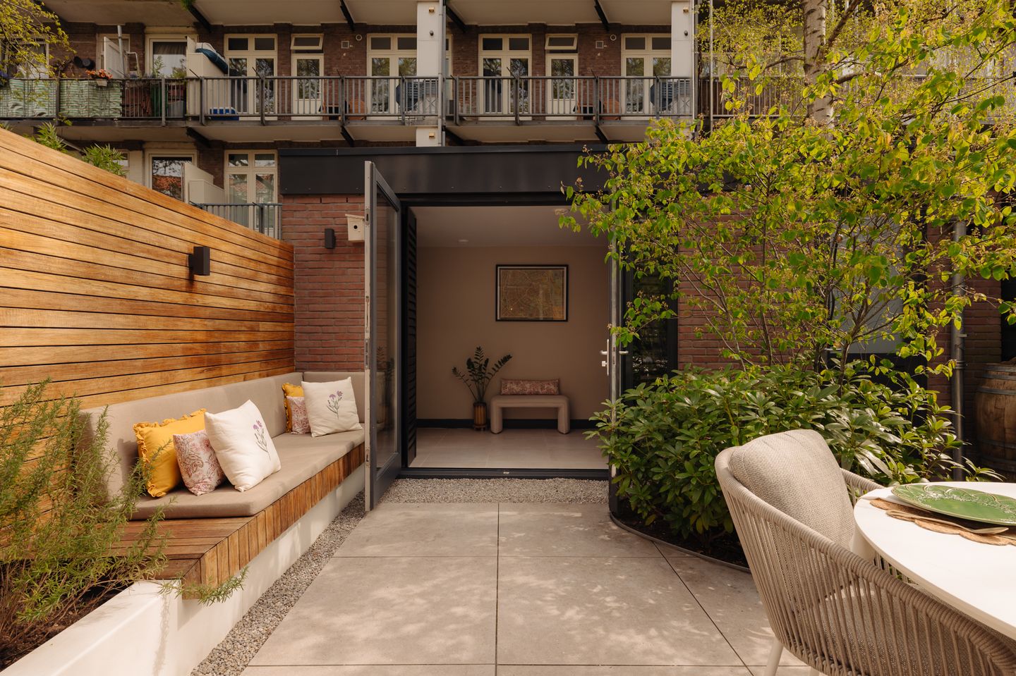 Photo 14 of Woestduinstraat 139-H