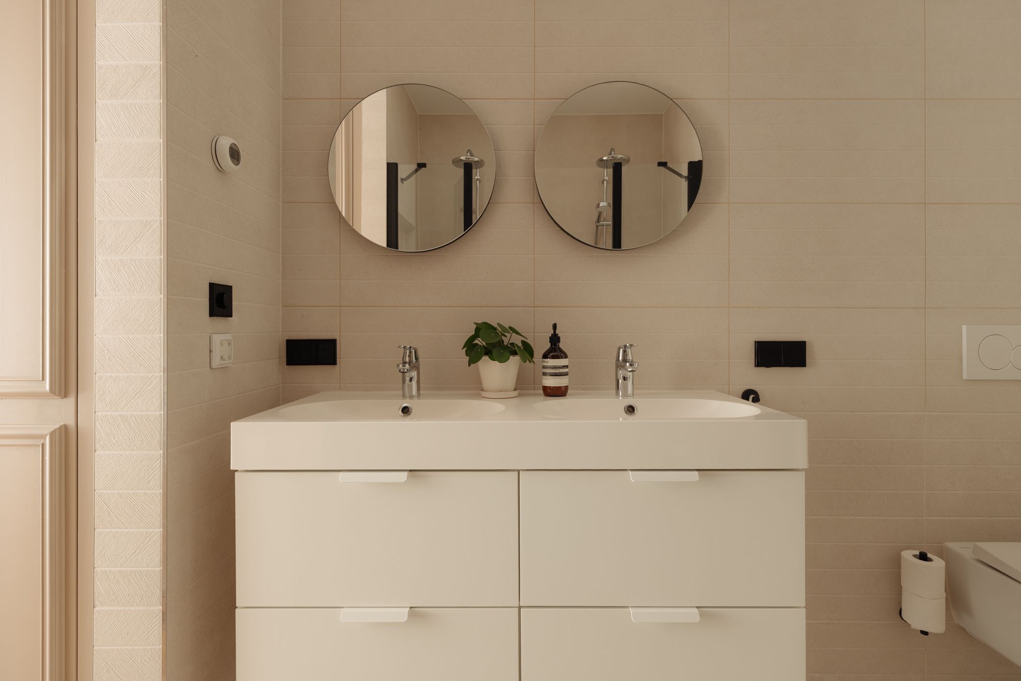 Photo 30 of Woestduinstraat 139-H