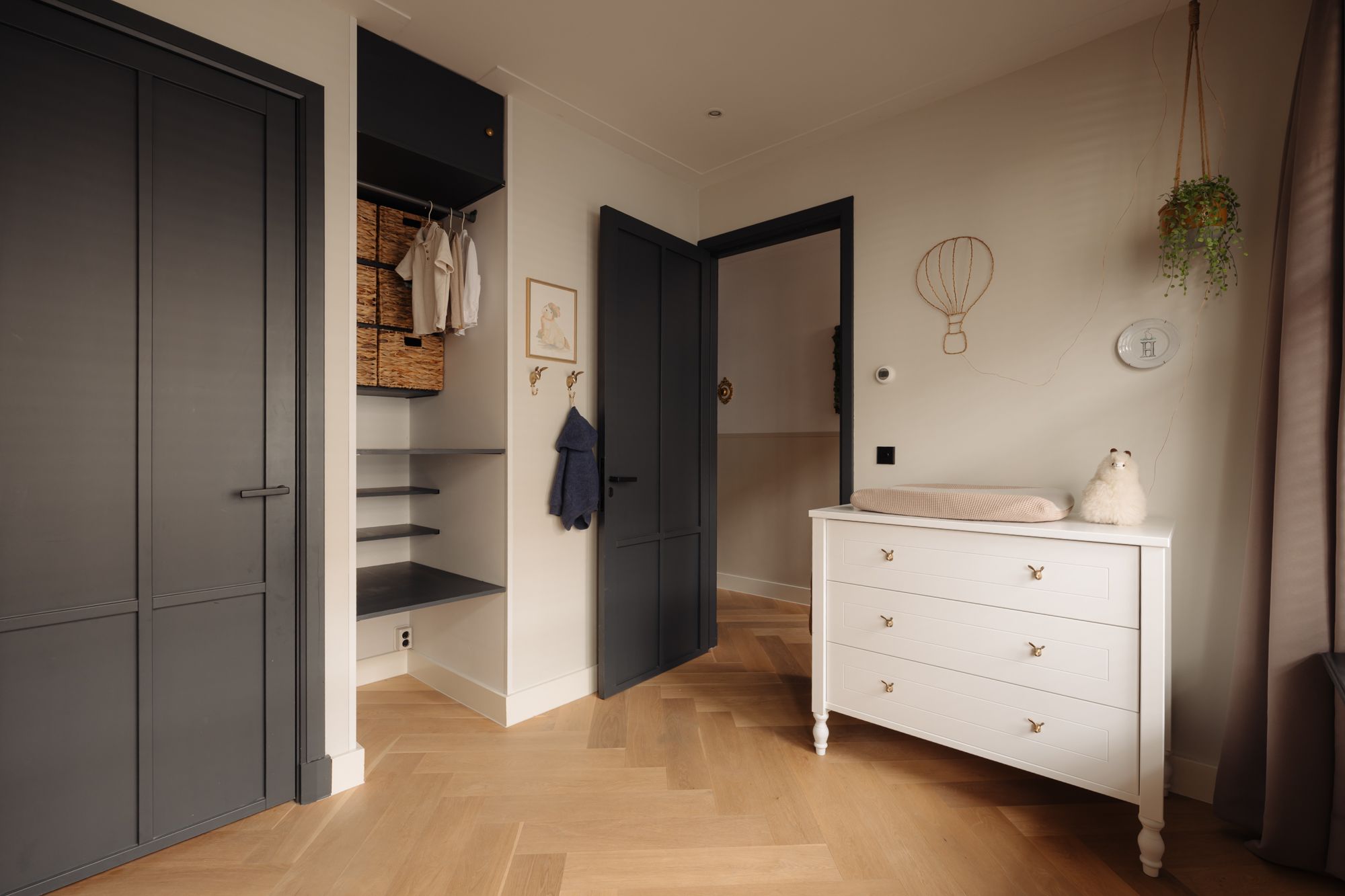 Photo 36 of Woestduinstraat 139-H