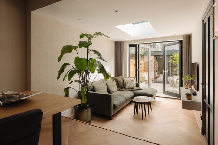 Photo 2 of Woestduinstraat 139-H