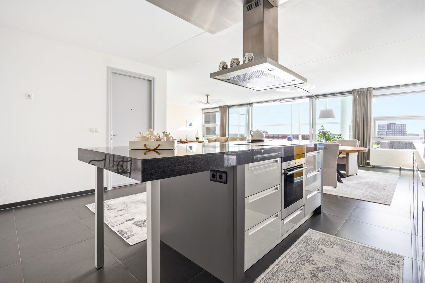 Photo 14 of Zilverparkkade 30