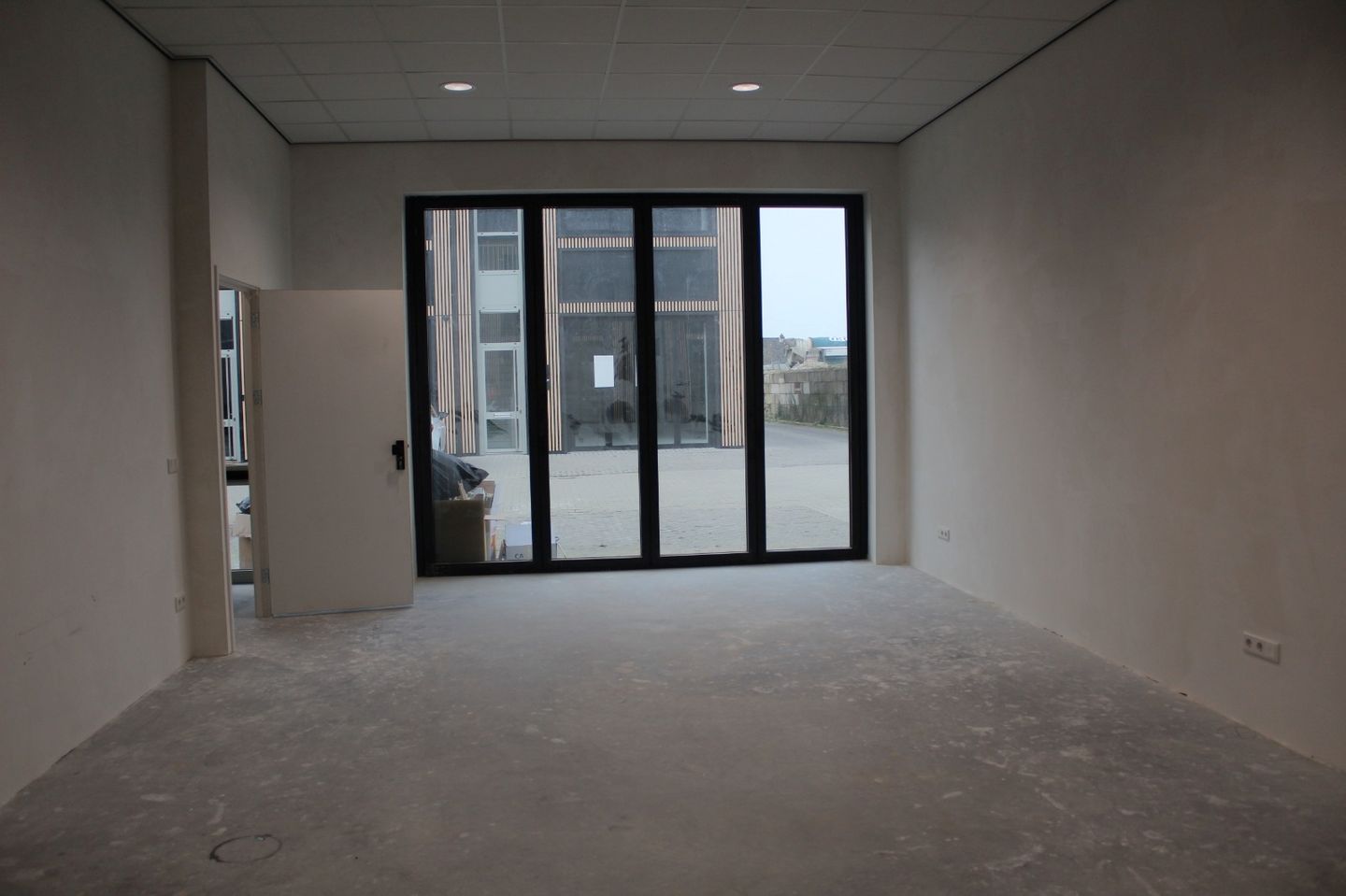 View photo 2 of Raasdorperweg 154-P