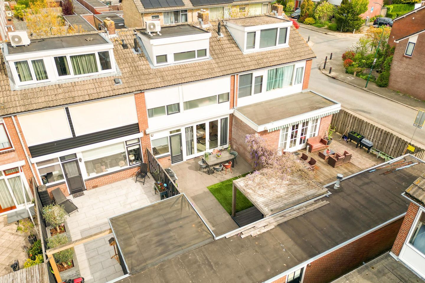 Foto 40 van Roelof de Roverlaan 24