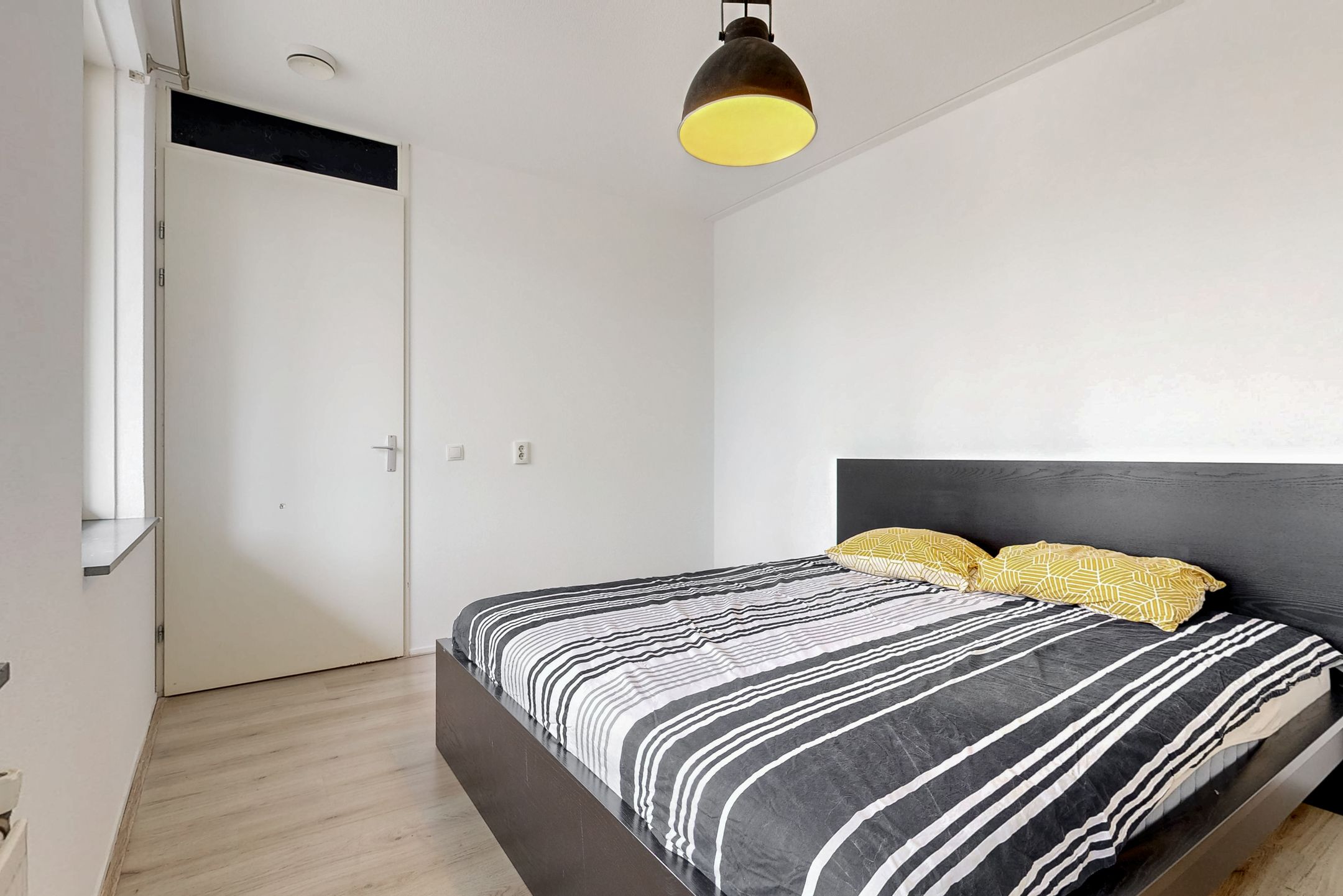 Fine 2-room apartment with private garden in Uithoorn — 15