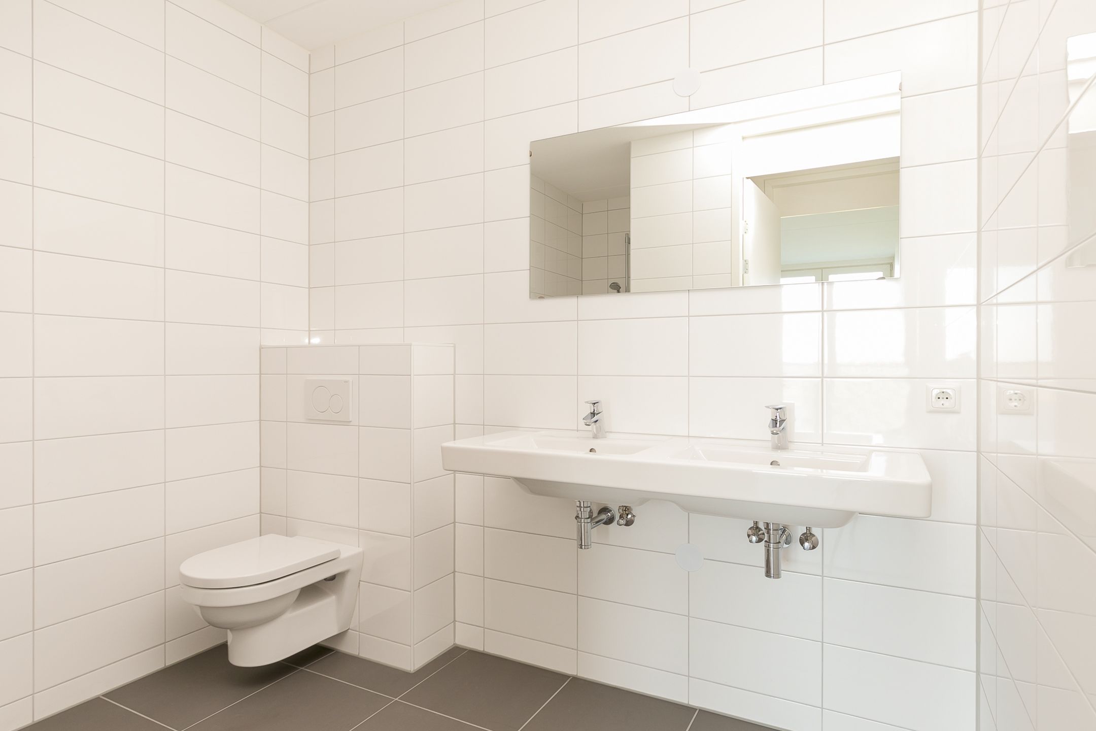 Photo 12 of Maashaven 972