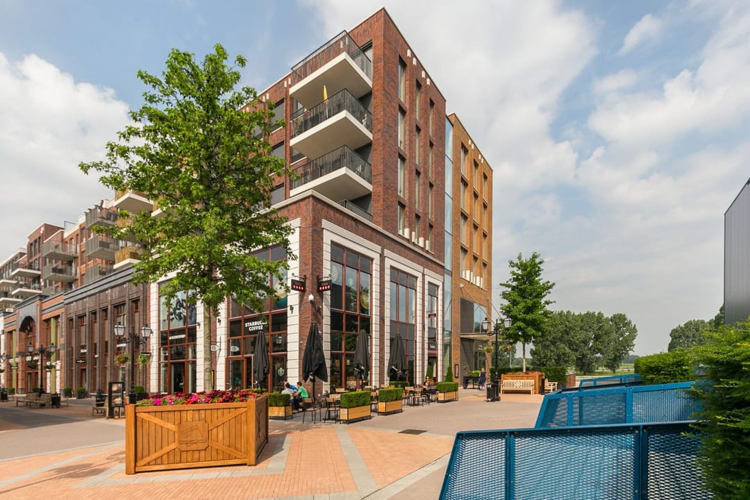 Maashaven 972, Roermond