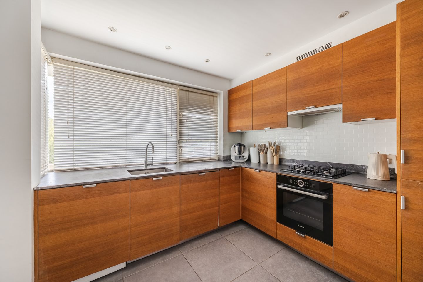 Foto 19 van Professor Cobbenhagenlaan 88