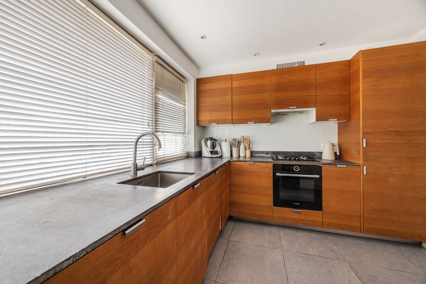 Foto 20 van Professor Cobbenhagenlaan 88