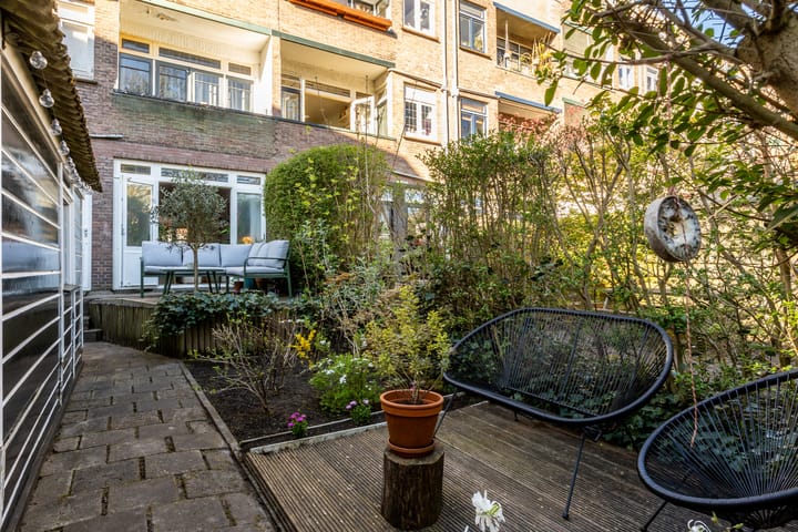 Photo 4 of Donker Curtiusstraat 24-A