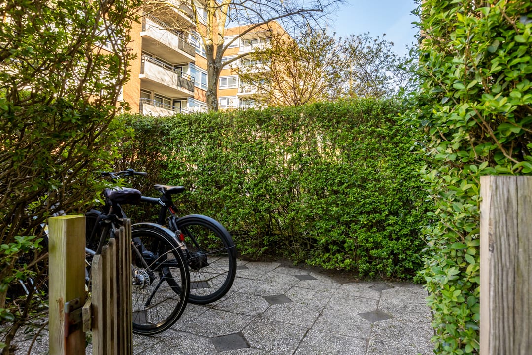 Photo 47 of Donker Curtiusstraat 24-A