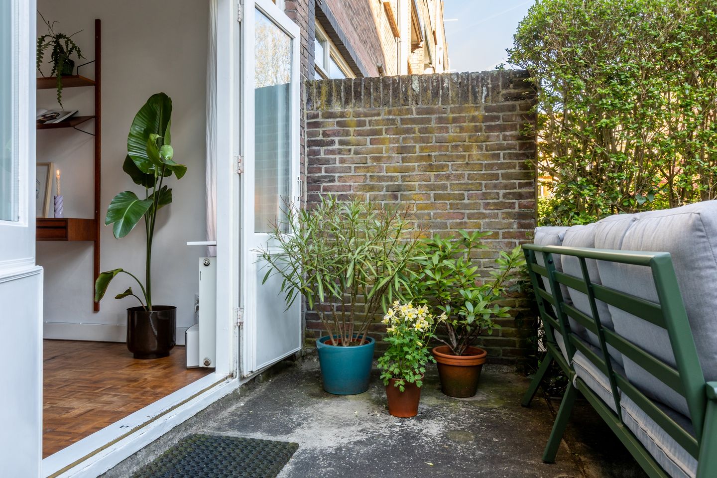 Photo 44 of Donker Curtiusstraat 24-A