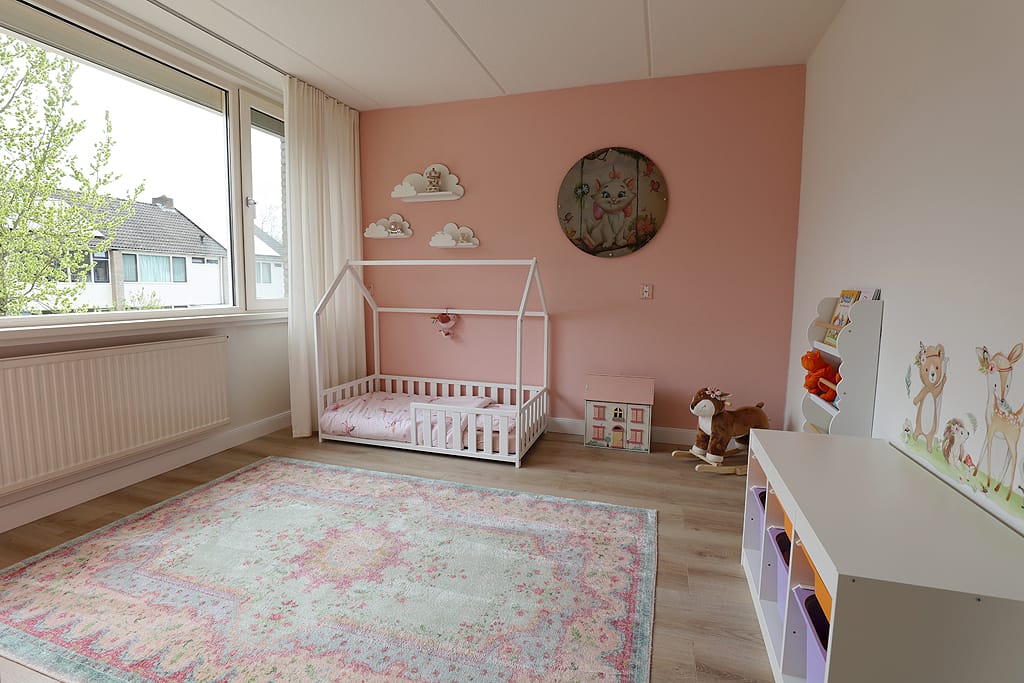 Photo 17 of Robijnstraat 15