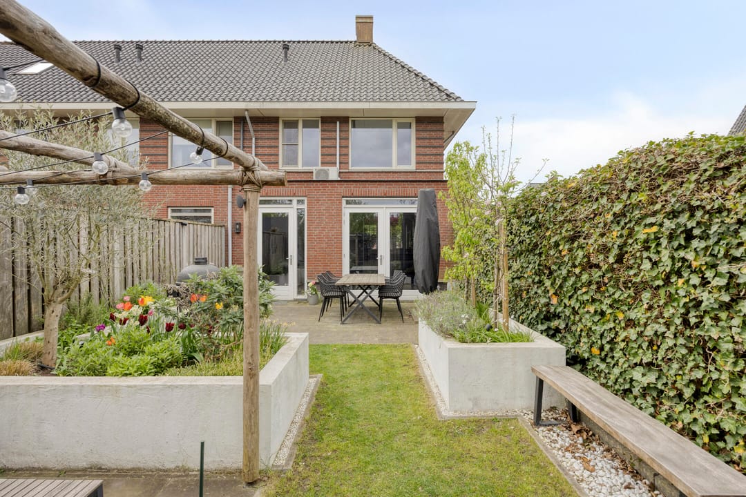 Foto 61 van Vriezenveenstraat 77