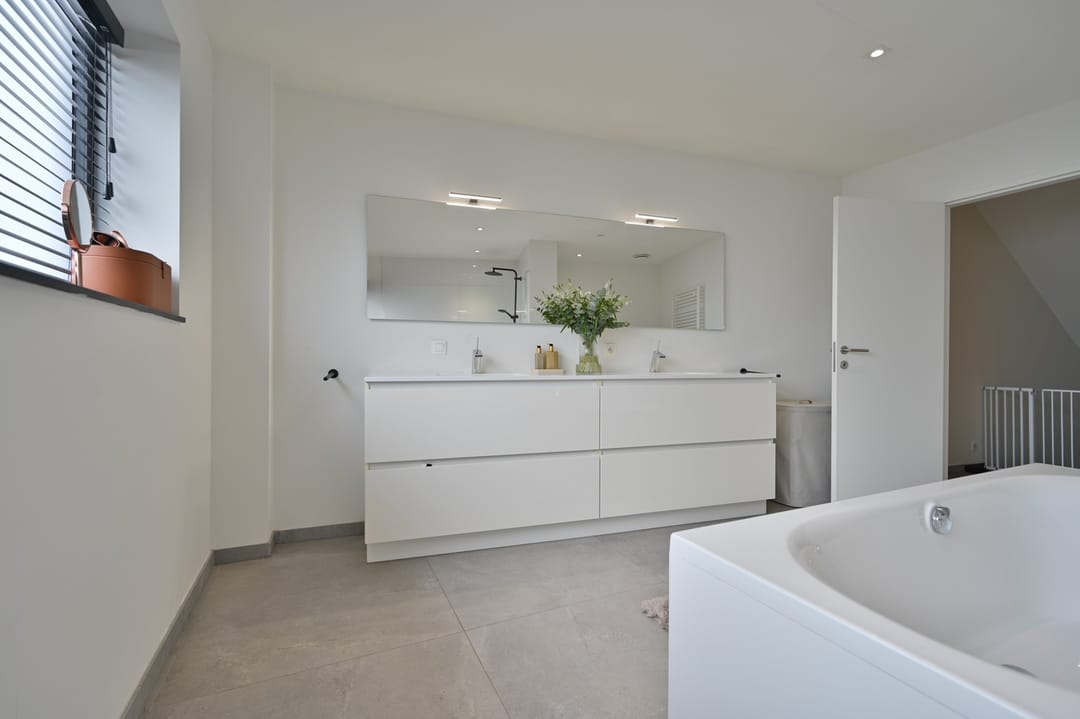 Luxurious Energy-Efficient Villa Near Maastricht — 13