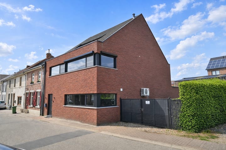 Photo 5 of Sapstraat 13 3620 Lanaken