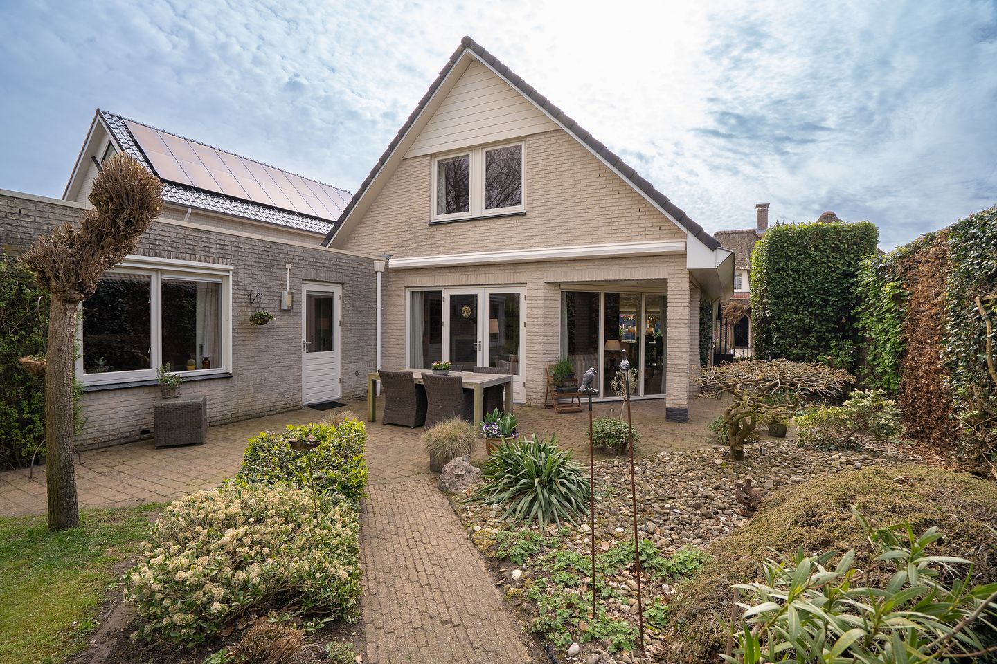 Foto 44 van Suze Robertsonlaan 27