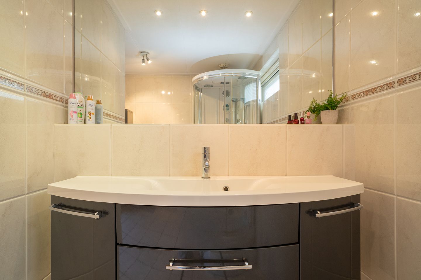 Foto 25 van Suze Robertsonlaan 27