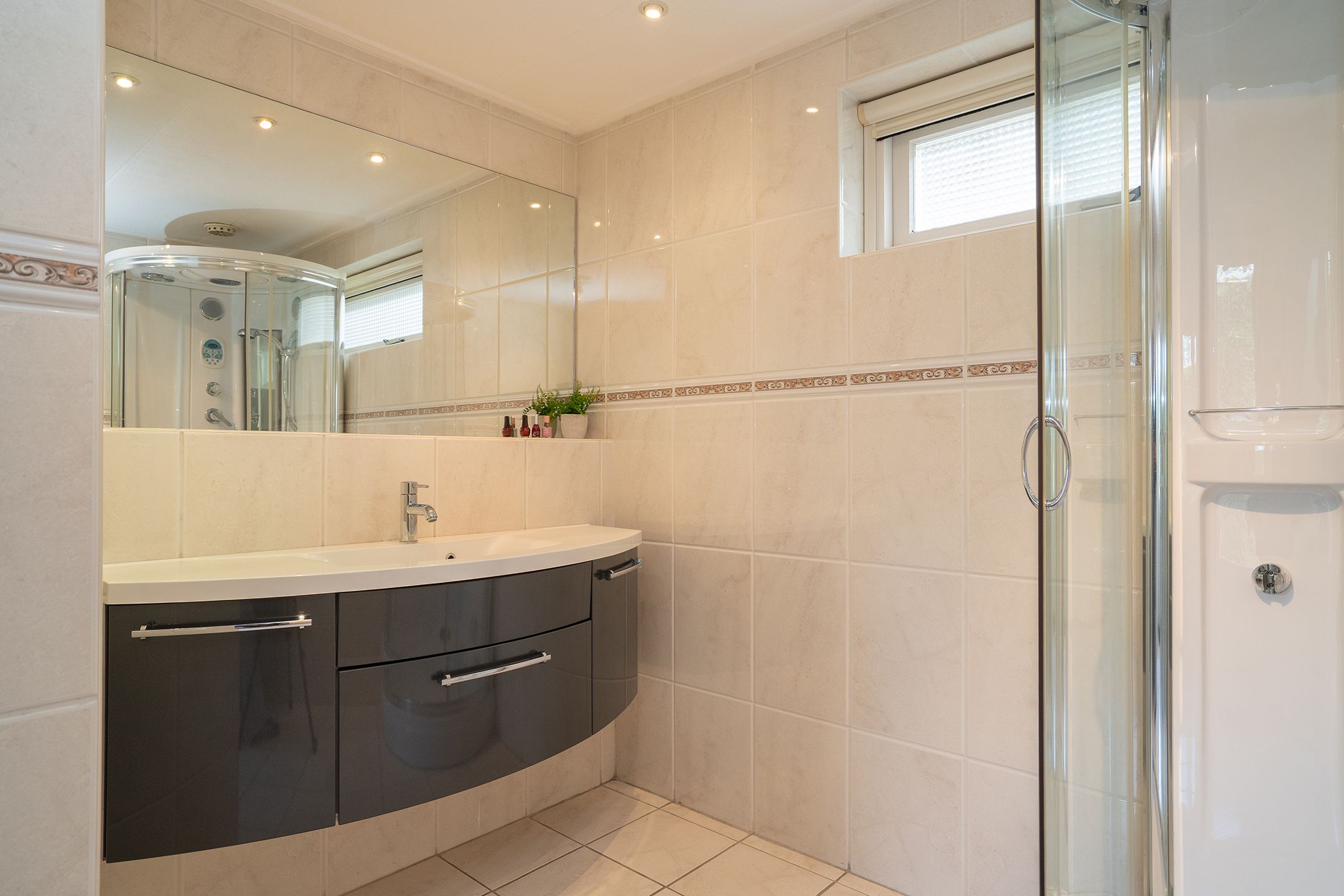 Foto 24 van Suze Robertsonlaan 27