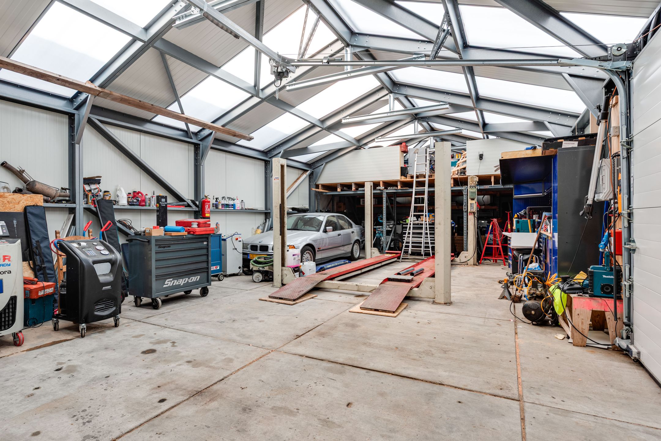 Foto 42 van Nijverheidsweg 4