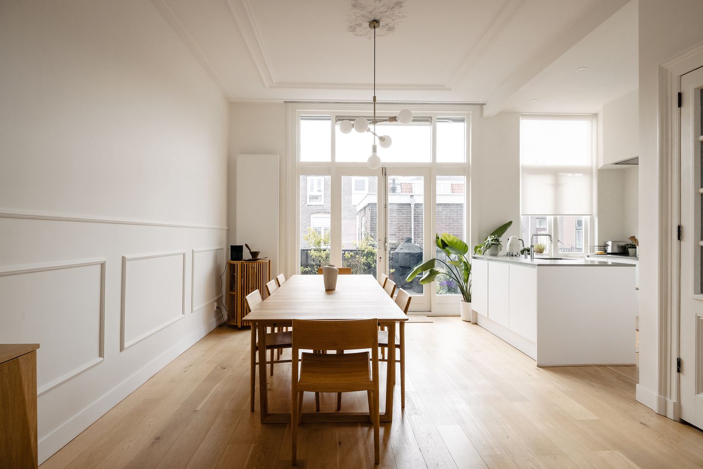 Spacious and Light Upper Apartment in Haarlem's Green Kleverpark — 14