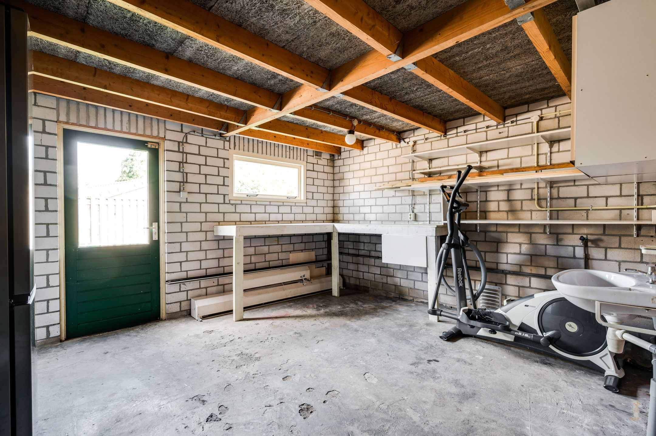 Photo 24 of Kanakker 34