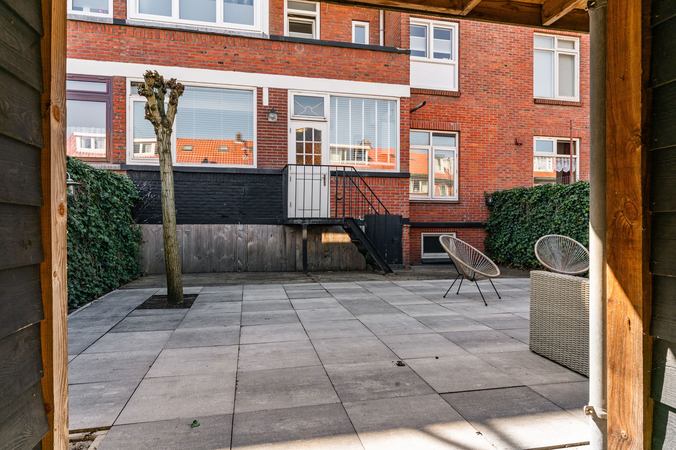 Spacious and Bright 3-Room Apartment with Large Garden and Practice Space — 18