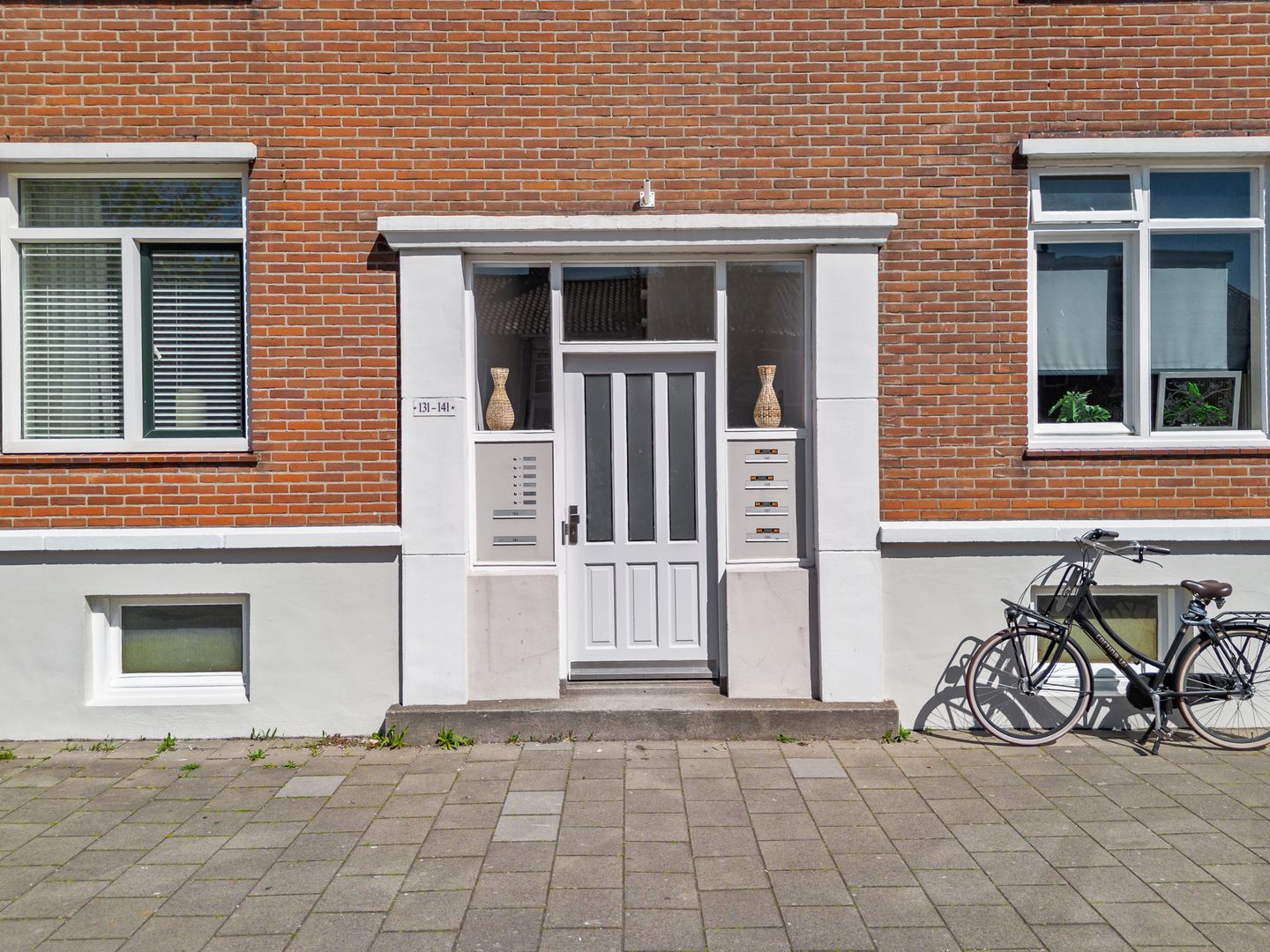 Spacious and Bright 3-Room Apartment with Large Garden and Practice Space — 29