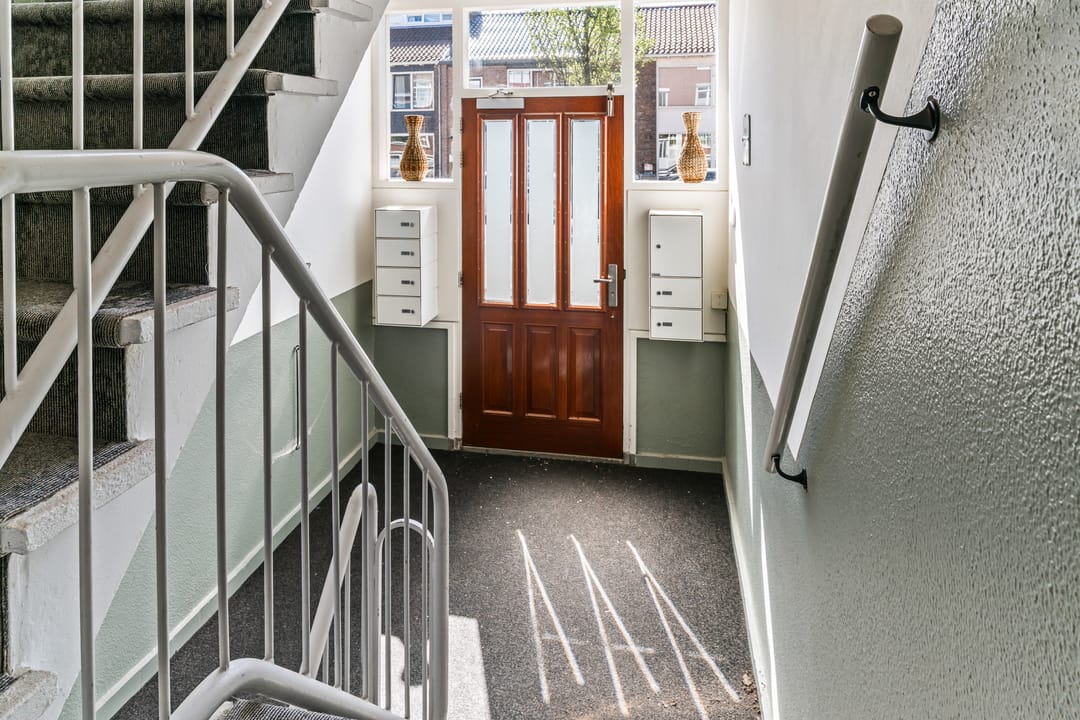 Spacious and Bright 3-Room Apartment with Large Garden and Practice Space — 28