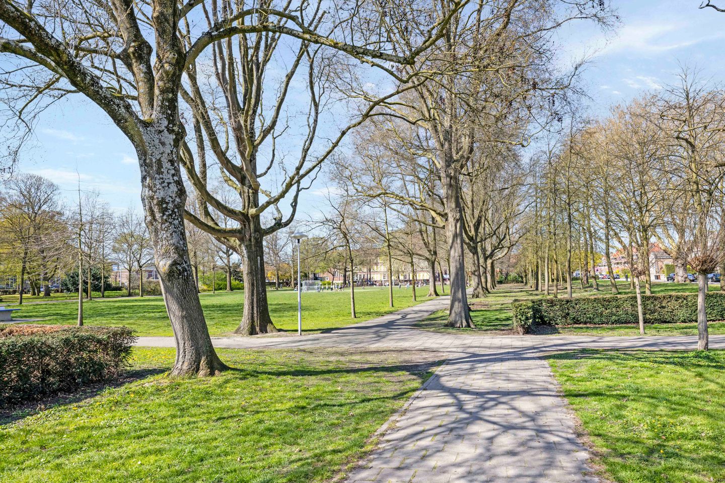 Foto 44 van Cremerstraat 370