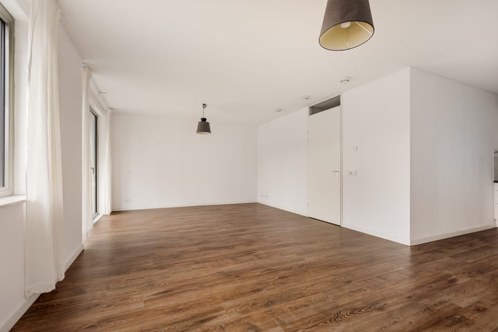 Photo 2 of Truus Oversteegenstraat 105