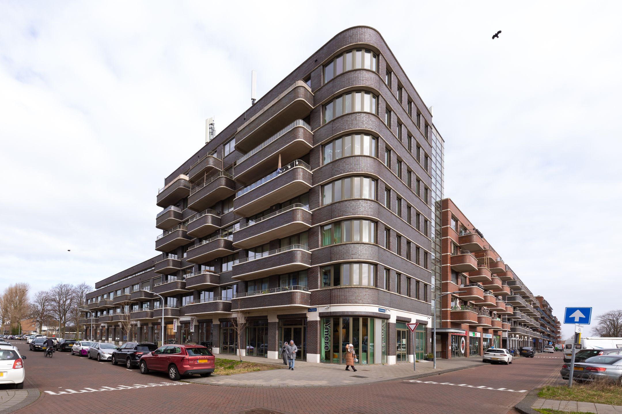 Modern Energy-Efficient Corner Apartment with Private Parking in Haarlem — 30