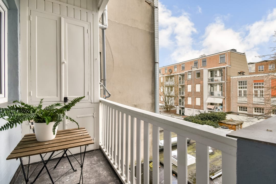 Photo 13 of Javastraat 103-3