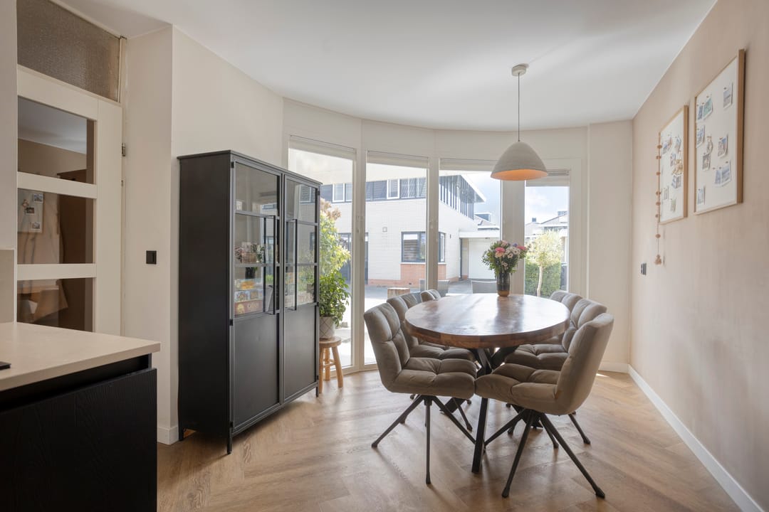 Foto 13 van Robert Stolzhof 199