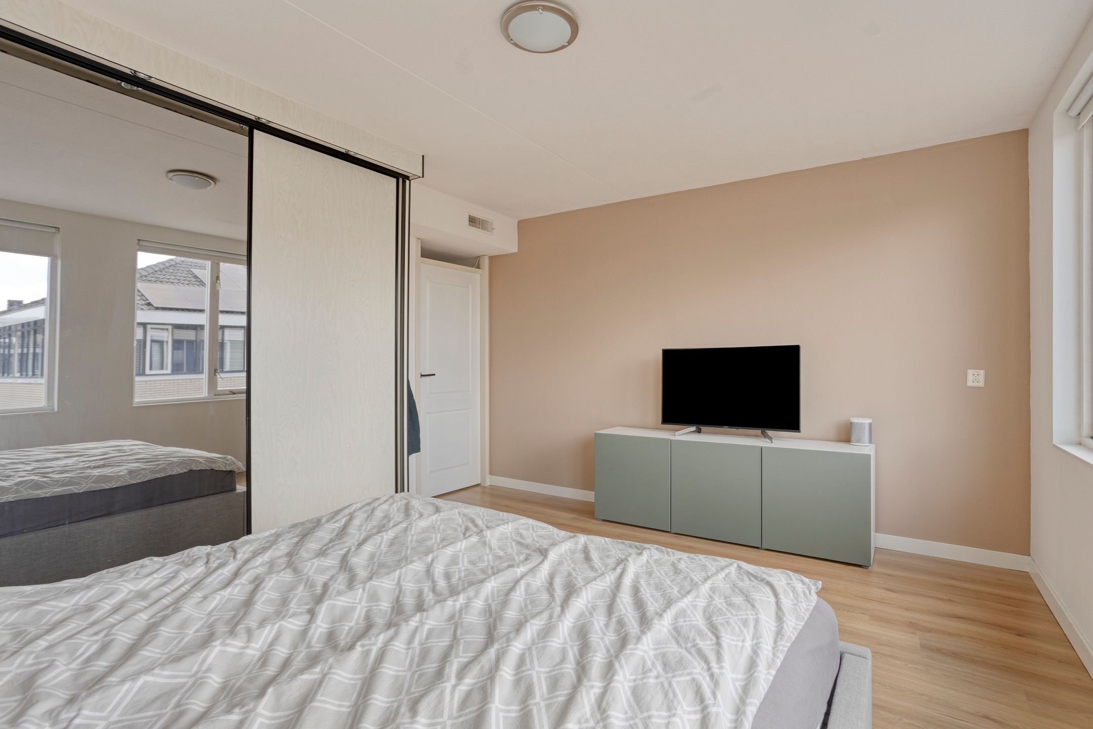 Foto 21 van Robert Stolzhof 199