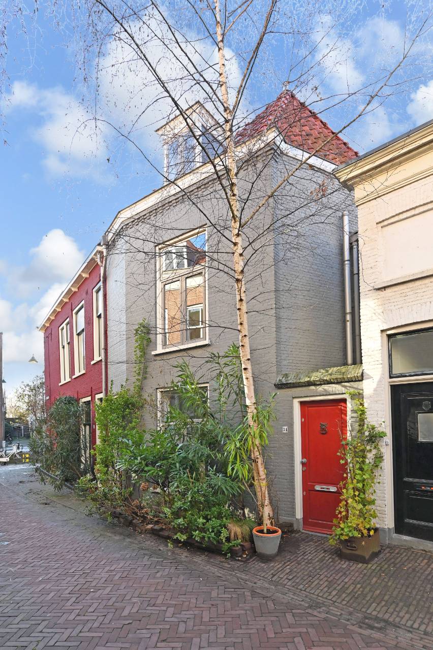 Photo 1 of Giststraat 3-A