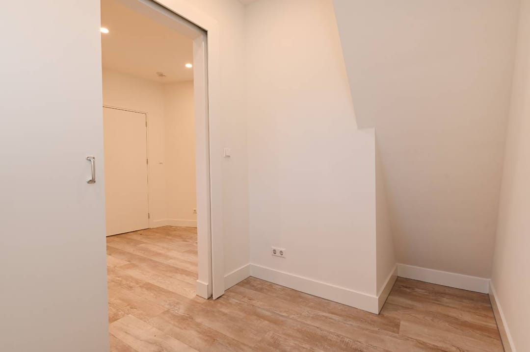 Photo 11 of Giststraat 3-A