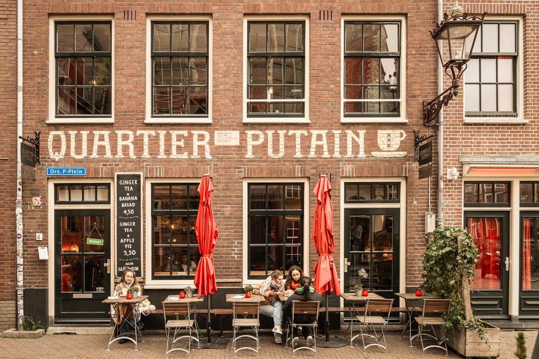 Foto 53 van Oudezijds Voorburgwal 151